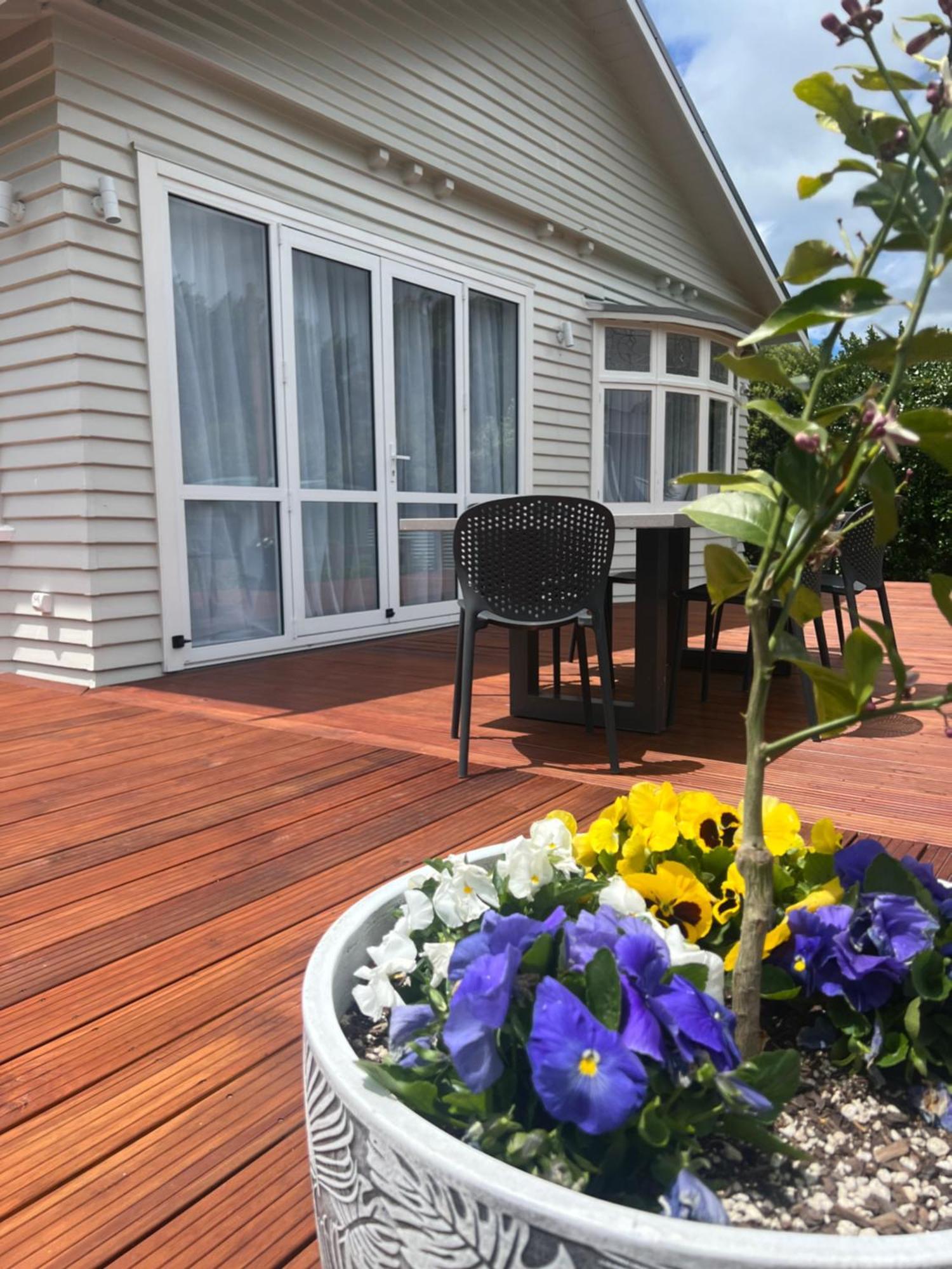Pinot Villas Martinborough Buitenkant foto