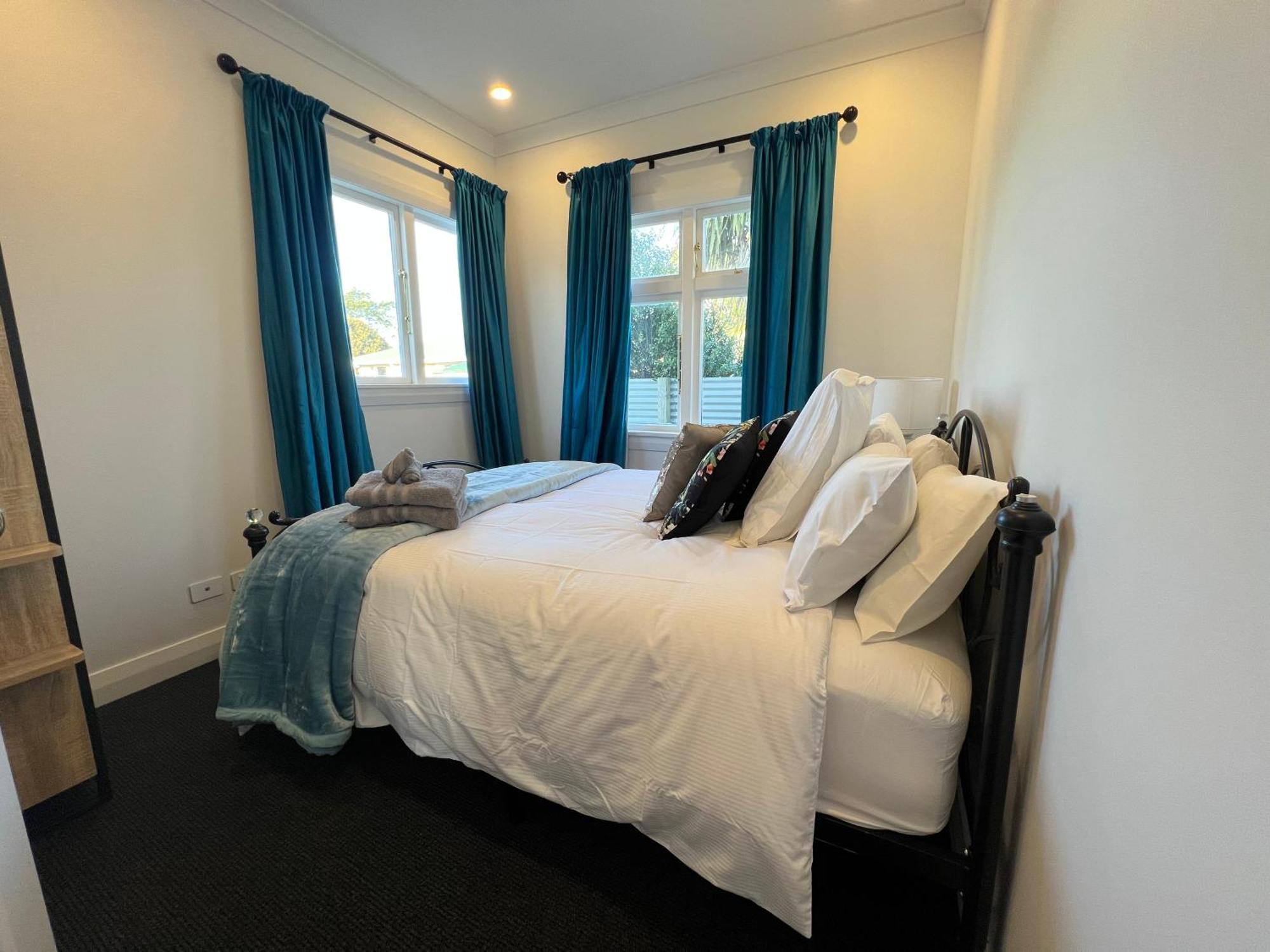 Pinot Villas Martinborough Buitenkant foto