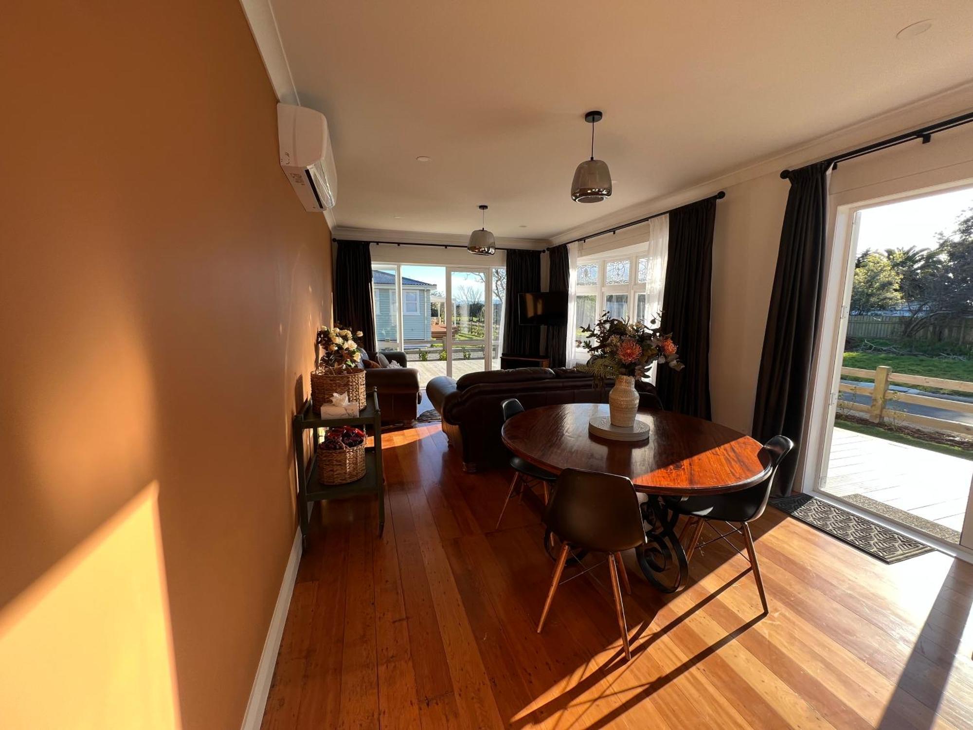 Pinot Villas Martinborough Buitenkant foto